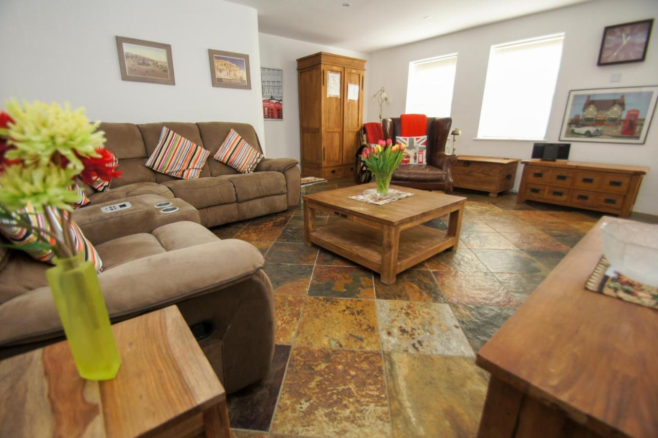 Kemp Town Mews - Parking - By Brighton Holiday Lets Brighton